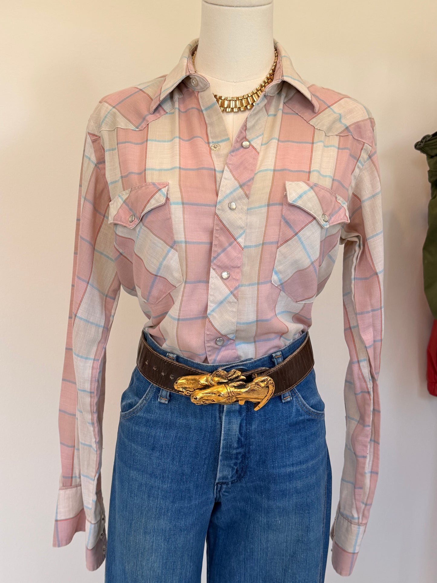 Vintage Wrangler Cowboy Cut Pink Plaid Pearl Snap Western Shirt size small