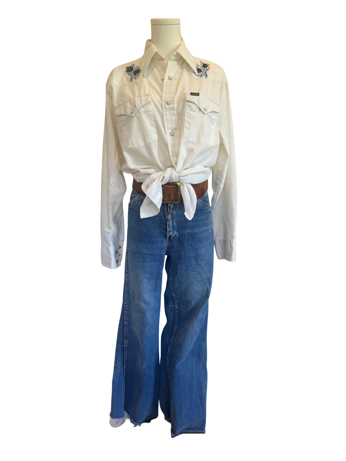 Vintage 70s/80s Wrangler Embroidered Western Pearl Snap Shirt Size M