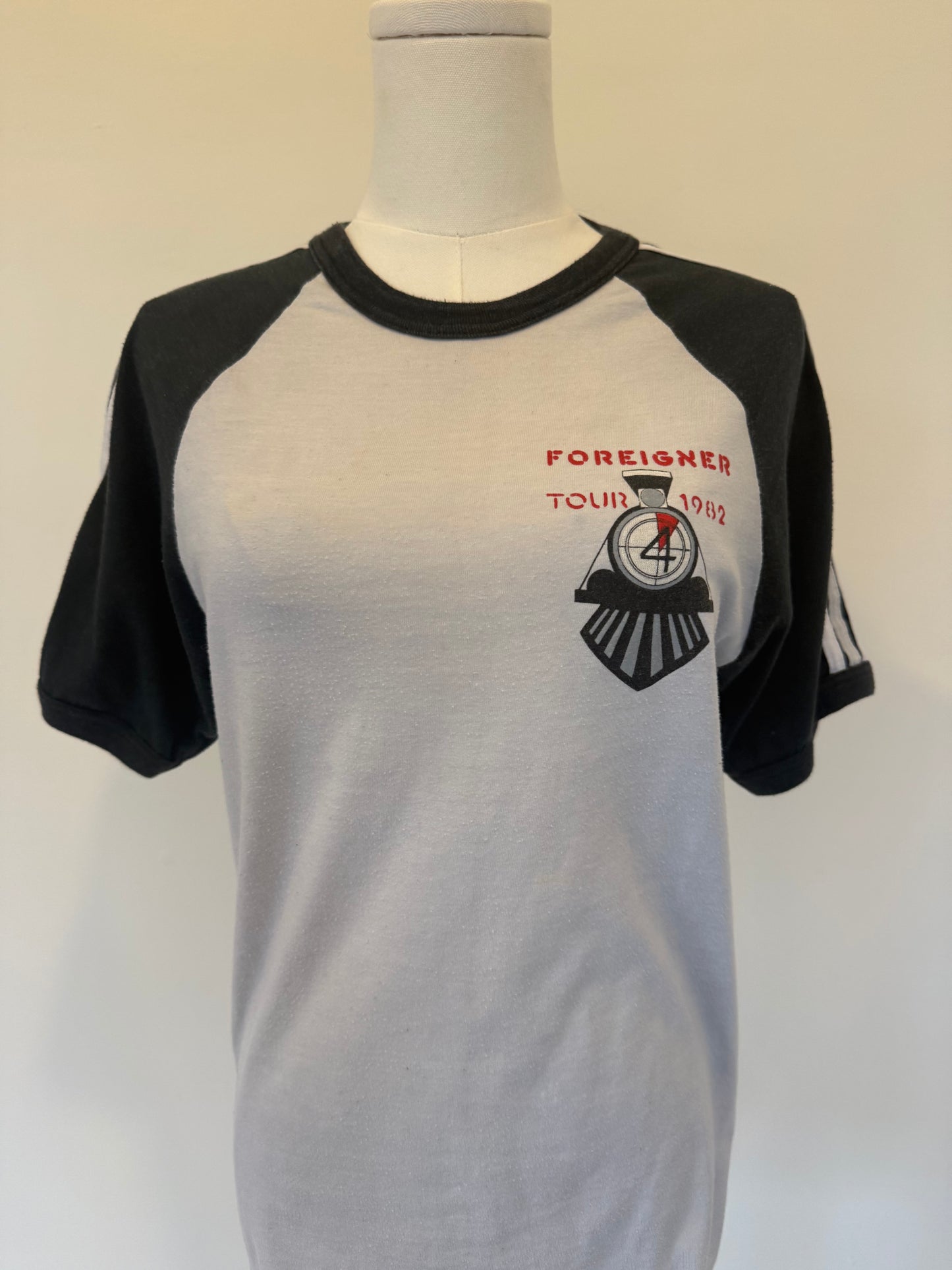 Foreigner 82’ tour Size Small
